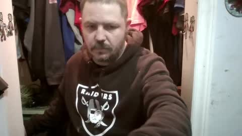 Snapshot of budsonly33 chatting on 01-12-25, 06:39 budsonly33 online show from 01-12-25, 06:39