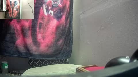 Snapshot of budsonly33 chatting on 01-28-25, 01:27 budsonly33 online show from 01-28-25, 01:27