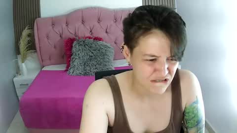 bug2025 online show from 02-03-26, 02:53