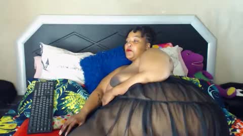 bulkyyass4u online show from 09-18-25, 12:01