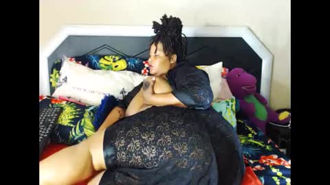 bulkyyass4u online show from 11-30-25, 06:50