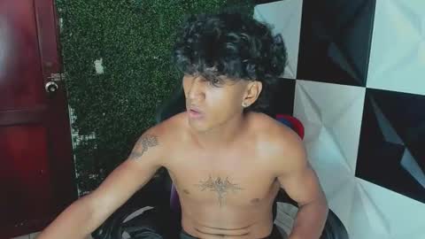 bull_cam online show from 10-07-25, 06:16