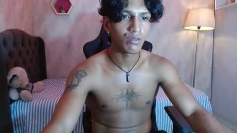 bull_cam online show from 10-25-25, 03:29