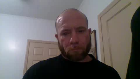 Snapshot of bulldogg86 chatting on 10-31-25, 01:17 bulldogg86 online show from 10-31-25, 01:17