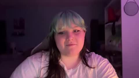bumblebeebuzzer online show from 02-18-25, 12:59