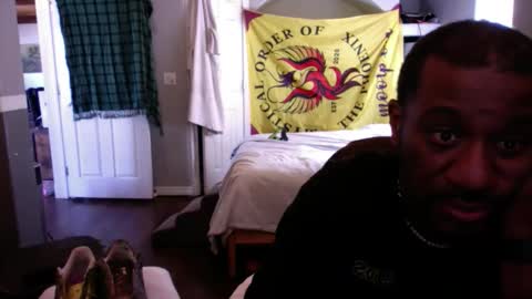 Snapshot of bungalowentertainment chatting on 03-08-26, 06:55 Bungalow Entertainment online show from 03-08-26, 06:55