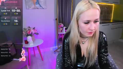 Sasha  online show from 03-04-25, 07:43