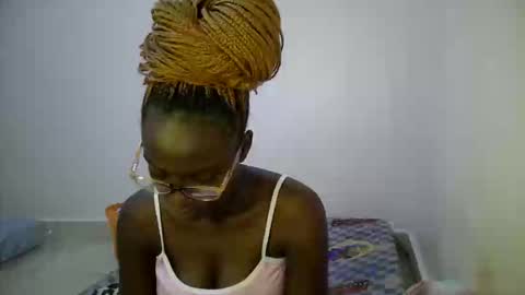 bunny_bliss1 online show from 05-12-26, 11:24