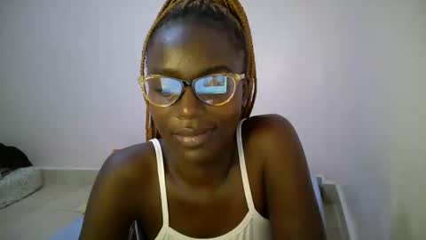 bunny_bliss1 online show from 05-19-26, 01:56