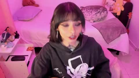 Snapshot of bunny_pao chatting on 04-12-26, 05:12 pao online show from 04-12-26, 05:12