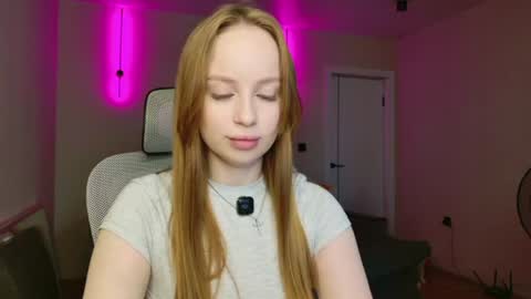 Mary online show from 07-08-26, 02:43