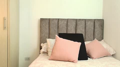 Snapshot of bunny_swtt chatting on 02-10-26, 03:54 Carolina online show from 02-10-26, 03:54