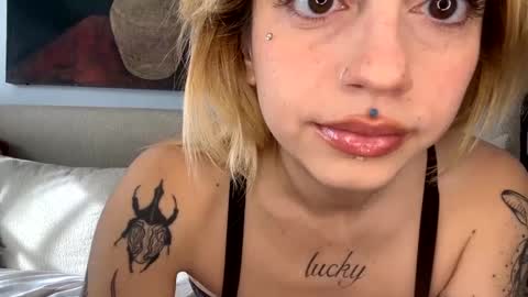 Bunnyaliengirl online show from 01-24-25, 06:25