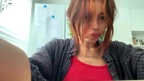 Bunnyaliengirl online show from 11-19-25, 09:26