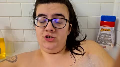 Snapshot of bunnybooxoxo chatting on 01-08-26, 04:26 bunnybooxoxo online show from 01-08-26, 04:26