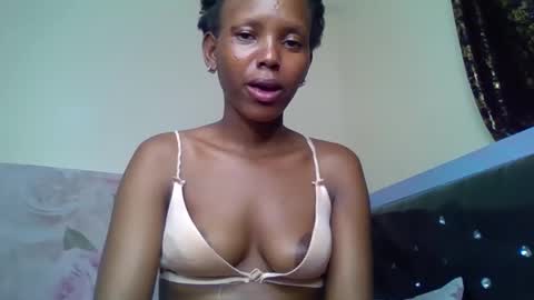 bunnydiva_ online show from 10-20-25, 09:26