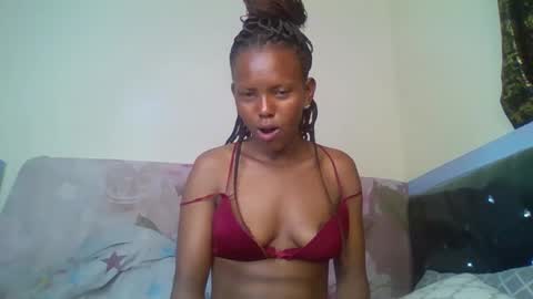 bunnydiva_ online show from 11-17-25, 01:22