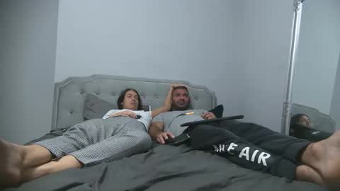 bunnyela online show from 10-23-25, 03:22