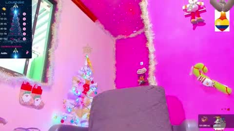 Snapshot of bunnygirl98 chatting on 12-28-24, 01:38 BARBYCHOCOLAT online show from 12-28-24, 01:38