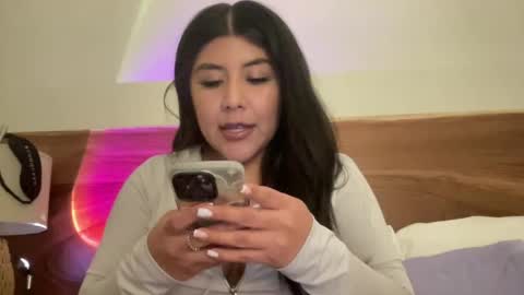 Snapshot of bunnymami chatting on 12-05-24, 05:04 bunnymami333 online show from 12-05-24, 05:04