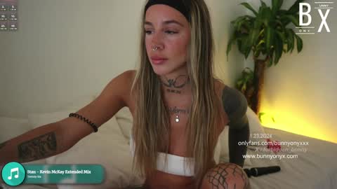 Stephanie   Next stream TUESDAY   6pm  PDT online show from 01-23-25, 08:45