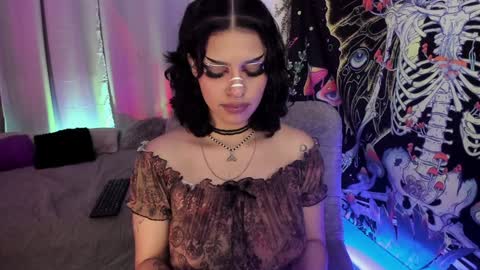   online show from 01-03-25, 01:27