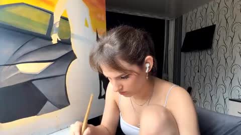 Snapshot of bunnytrussel chatting on 05-10-26, 09:47 Bella online show from 05-10-26, 09:47