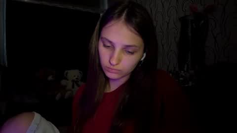 Bella online show from 06-19-26, 05:12