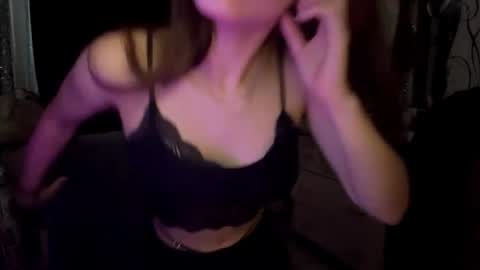 Bella online show from 06-20-26, 05:10