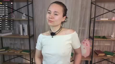 Snapshot of bunnyvice chatting on 05-24-26, 08:25 Lizy online show from 05-24-26, 08:25