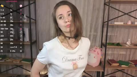 Snapshot of bunnyvice chatting on 05-27-26, 08:39 Lizy online show from 05-27-26, 08:39