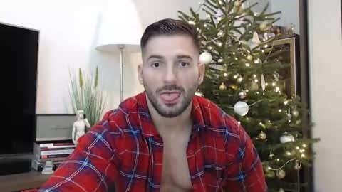 Snapshot of bunzdanny chatting on 12-25-24, 12:37 BunzDanny online show from 12-25-24, 12:37