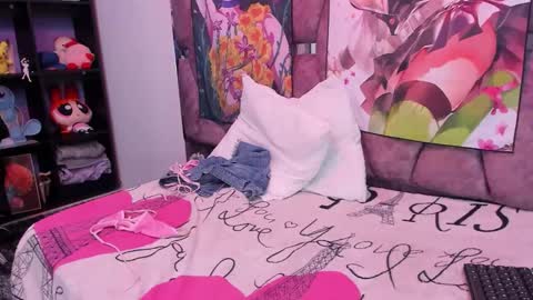 burbuja pink  online show from 05-30-26, 04:31