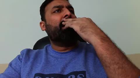 Hairy Arabian online show from 01-27-25, 12:37