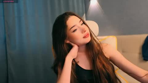 Amelia online show from 05-13-26, 05:05