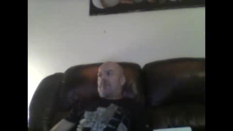 burnleyguy1977 online show from 01-12-26, 07:13