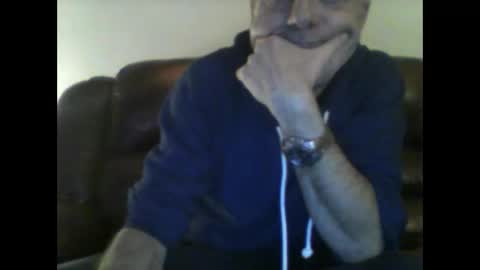 burnleyguy1977 online show from 01-18-26, 02:37