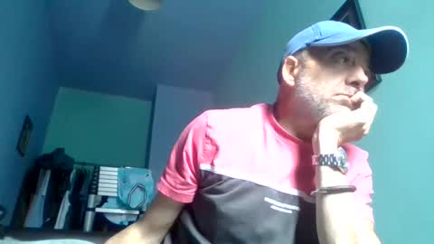 burnleyguy1977 online show from 06-04-26, 10:32