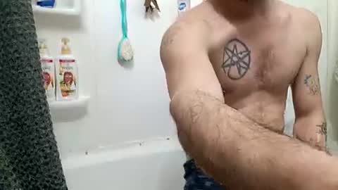 Snapshot of buster18hymen chatting on 01-17-25, 10:00 Buster18Hymen online show from 01-17-25, 10:00