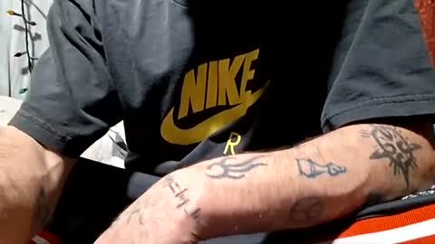 Snapshot of buster18hymen chatting on 09-09-25, 08:14 Buster18Hymen online show from 09-09-25, 08:14