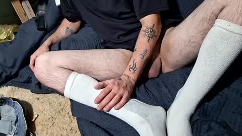 Snapshot of buster18hymen chatting on 09-18-25, 04:36 Buster18Hymen online show from 09-18-25, 04:36