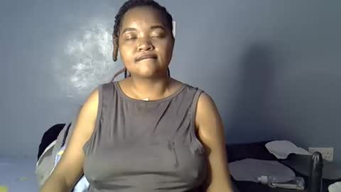 busty kenzi online show from 05-25-26, 06:14