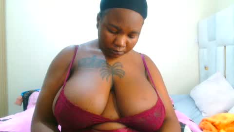 busty_mellons69 online show from 06-23-26, 10:02