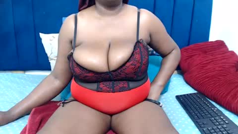 Snapshot of bustychocx chatting on 08-01-26, 05:56 bustychocx online show from 08-01-26, 05:56