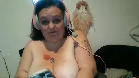 Snapshot of bustymilf94 chatting on 02-03-26, 09:09 bustymilf94 online show from 02-03-26, 09:09