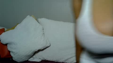 Snapshot of bustytessa37 chatting on 06-07-26, 05:22 bustytessa37 online show from 06-07-26, 05:22