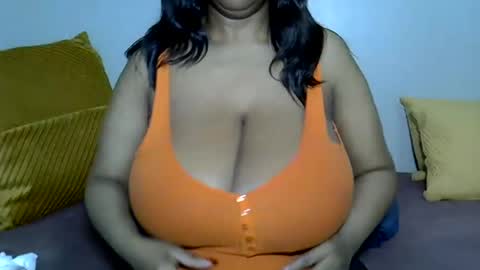 bustytessa37 online show from 06-30-26, 03:07