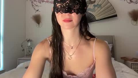 Snapshot of busy_bee69 chatting on 05-16-26, 09:35 busy_bee69 online show from 05-16-26, 09:35