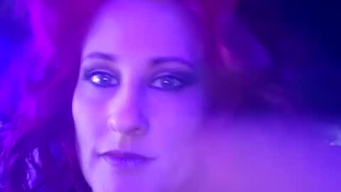 Snapshot of busybee83 chatting on 02-01-25, 09:54 busybee83 online show from 02-01-25, 09:54