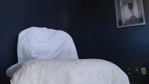 Snapshot of butch215 chatting on 12-23-24, 05:11 Butch online show from 12-23-24, 05:11